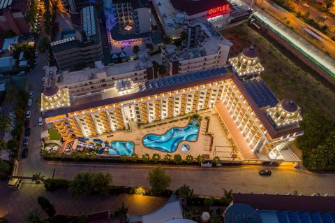 blue-marlin-deluxe-resort-02.jpg