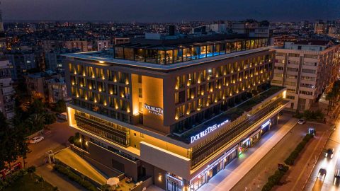 double-tree-by-hilton-01.jpg