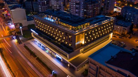 double-tree-by-hilton-02.jpg