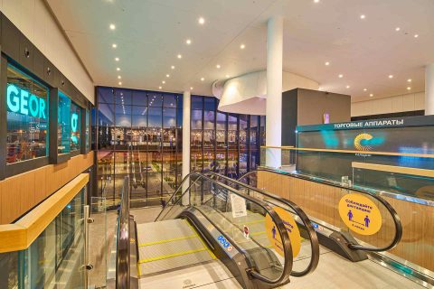 salaris-mall-05.jpg