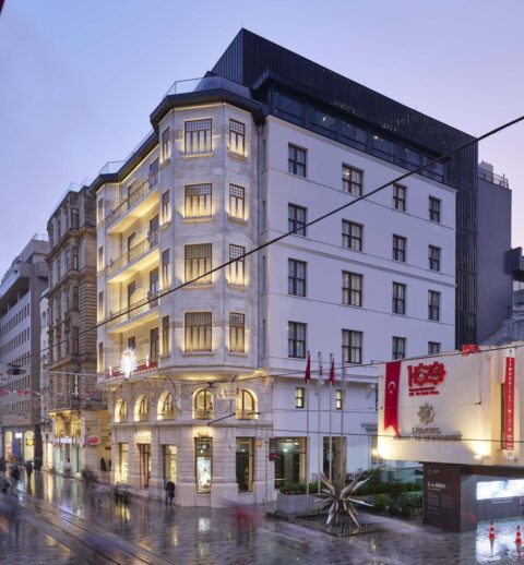 T.C. İş Bank Art Museum 4